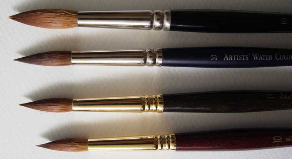 The Winsor & Newton Series 7 round size 10 at the top is clearly significantly larger than the other size 10 brushes tested.