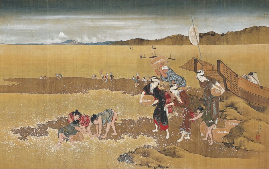 Katsushika Hokusai (葛飾北斎) (1760–1849), Shell Gathering (Edo, 1800-49), colour on silk, 54.3 x 86.3 cm, Osaka City Museum of Fine Arts, Osaka. Wikimedia Commons.